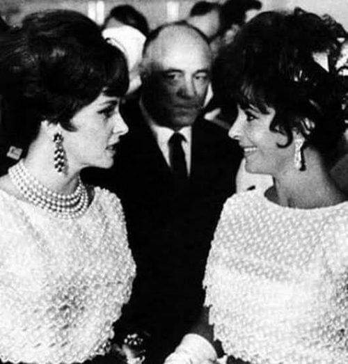 Actresses in identical dresses - Fashion, Story, Fashion history, Yves Saint Laurent, Elizabeth Taylor, Gina Lollobrigida