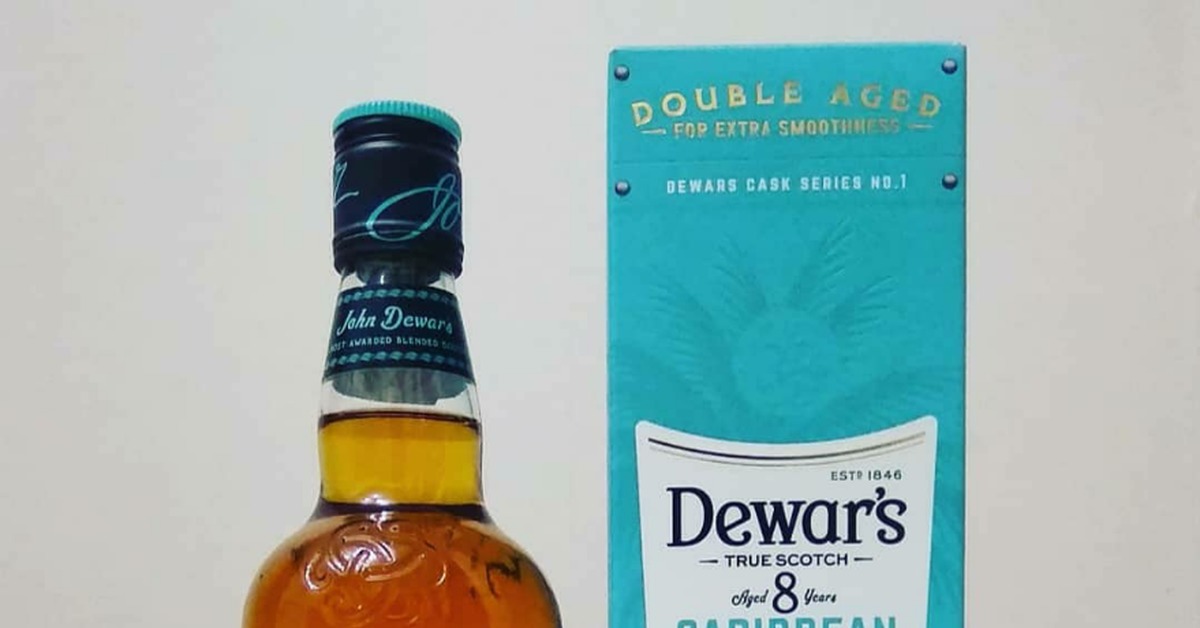 Виски dewars 8. Dewars 8 Caribbean Cask. Виски Дюарс Карибиан. Dewars виски 8 лет Caribbean. Виски Dewar's Caribbean smooth 8 years.