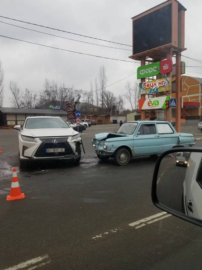 Anecdote: A Cossack crashes into... - Crash, Zaporozhets, Lexus, Joke, Bearded anecdote, Auto