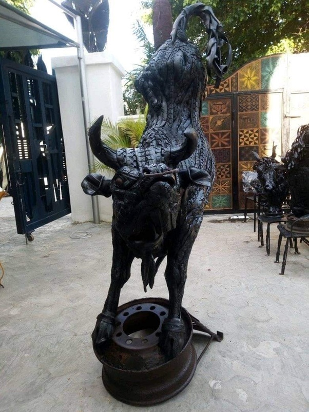 Nigerian makes sculptures from non-standard material - Sculpture, Tires, Longpost