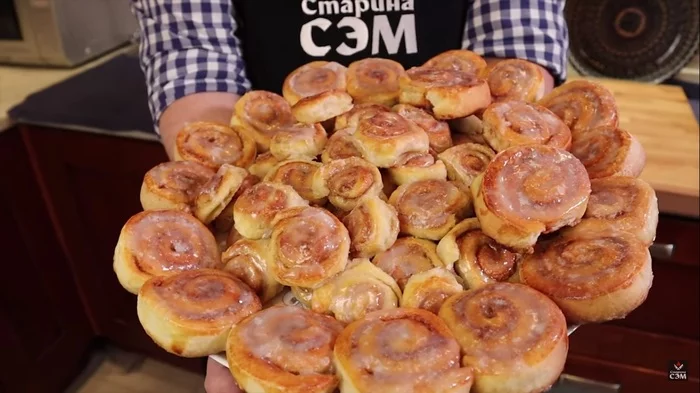 Cinnamon rolls with vanilla glaze for 3.22 RUBLES - Inspired by Nice Friend! Old Sam is checking! - My, Recipe, Food, Buns, Glaze, Video, Longpost, Video recipe, Cooking, Bakery products, Dessert