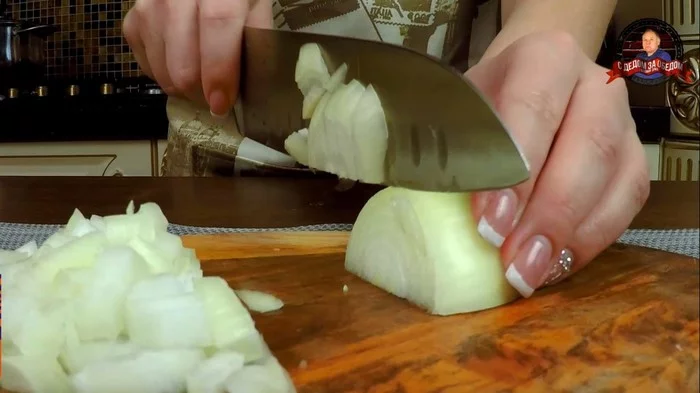 Суп с копчеными колбасками и  фасолью Суп, Рецепт, Вкусняшки, С дедом за обедом, Видео, Длиннопост