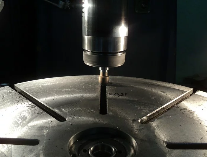 Grinding grooves - My, The photo, Technologies, Machine, Treatment, Polishing, Production