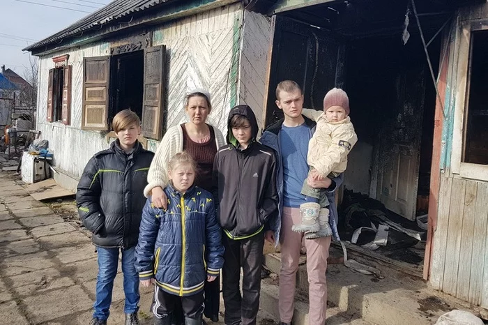 Многодетной семье погорельцев из Апшеронска помогают «всем миром» - Моё, Кубань, Краснодарский Край, Апшеронск, Пожар, Беда, Помощь, Многодетная семья, Длиннопост