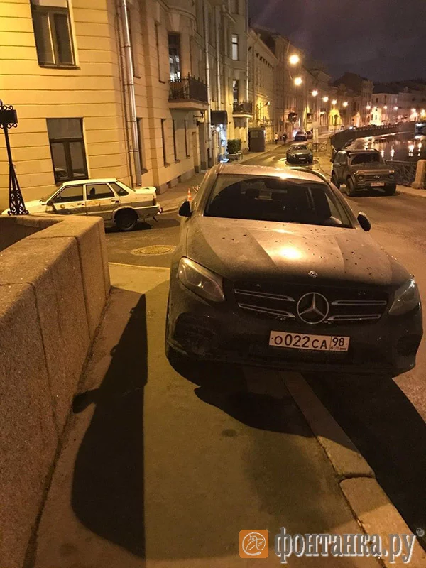 D'Artagnan is back in action - Неправильная парковка, Saint Petersburg, Mikhail Boyarsky, Longpost, Parking