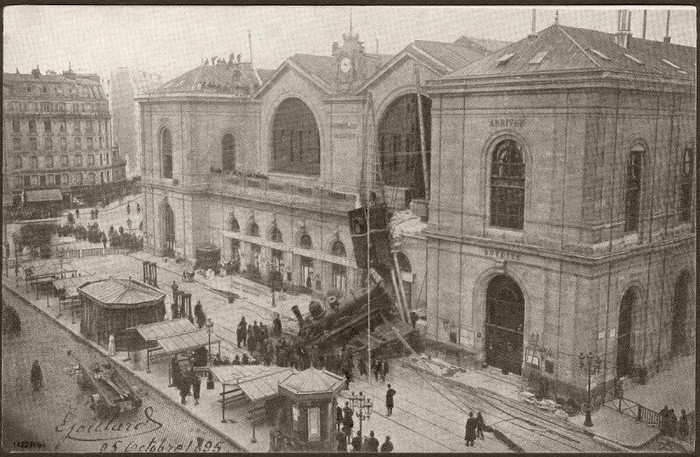 Все видели знаменитое фото с пассажирским поездом? Что же произошло на самом деле? Длиннопост, Авария, Железная Дорога, Франция, Париж, Поезд, Крушение Все видели знаменитое фото с пассажирским поездом? Что же произошло на самом деле? Длиннопост, Авария, Железная Дорога, Франция, Париж, Поезд, Крушение