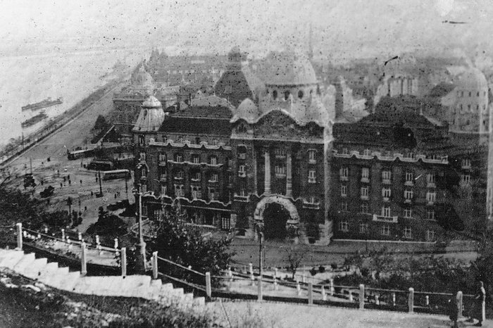 храм серп и молот