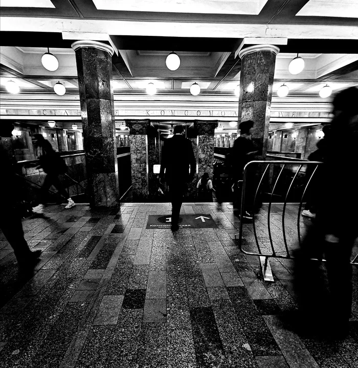 Journey into memories - My, The photo, Telephone, Black and white photo, Metro, Train, Longpost