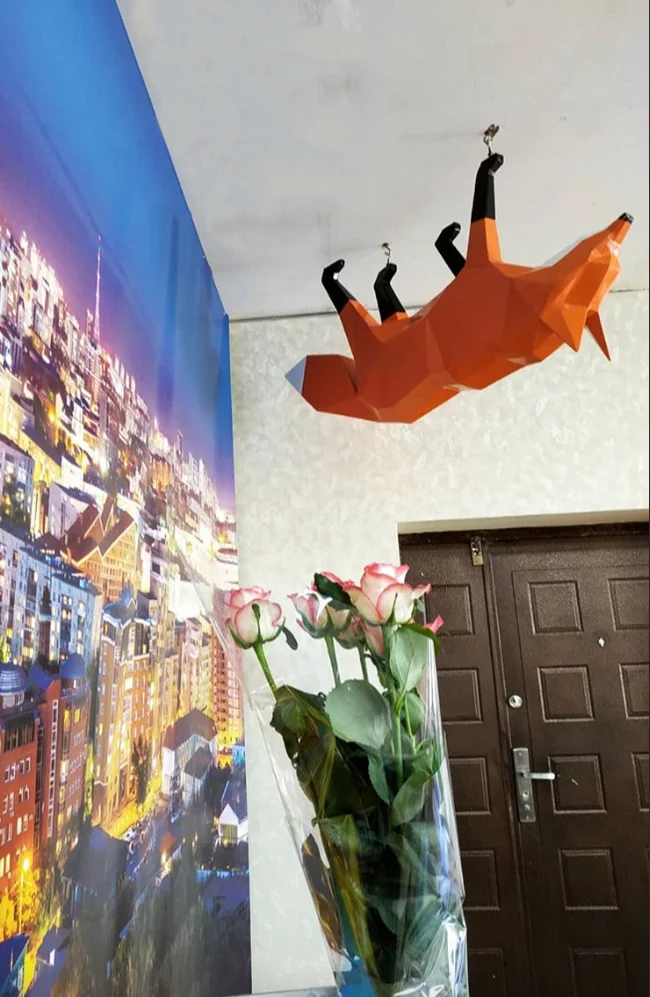 We have foxes walking around here under the ceiling... - My, Fox, Permian, Polygonal shapes, Office, Northern Crown, Art