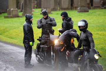 A full-fledged Batman costume in a photo from the filming of Matt Reeves' film - Batman, Batman Costume, Twitter, Filming, The photo, Longpost