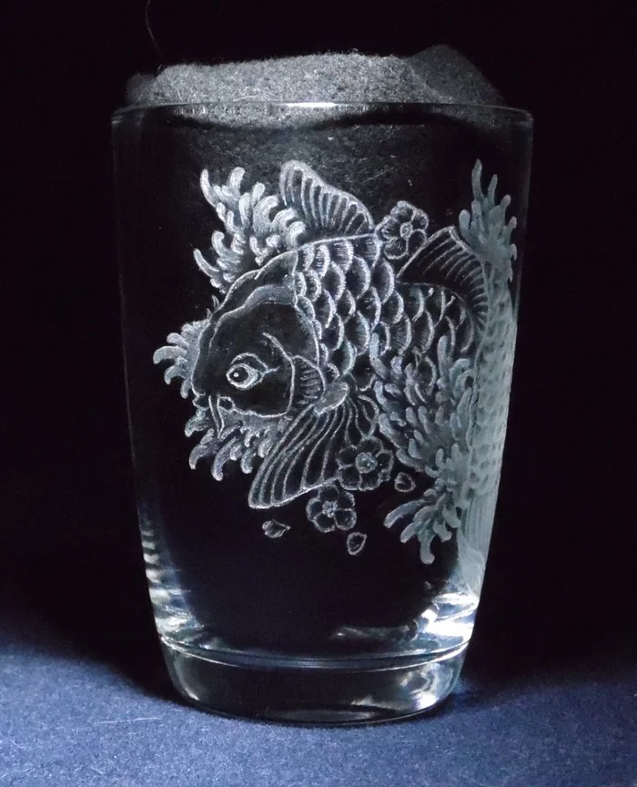 Engraved carp - My, Koi carps, Engraving, Glass engraving, Needlework without process, Longpost, A cup