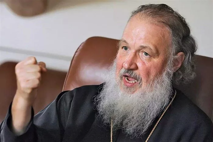 Patriarch Kirill (Gundyaev) refrains from worship in crowded churches - ROC, Gundyaev, Church, faith, Hypocrisy, Religion