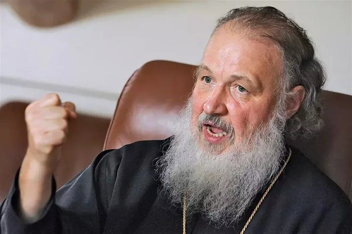 Patriarch Kirill (Gundyaev) abstains from services in crowded churches - ROC, Gundyaev, Church, faith, Hypocrisy, Religion