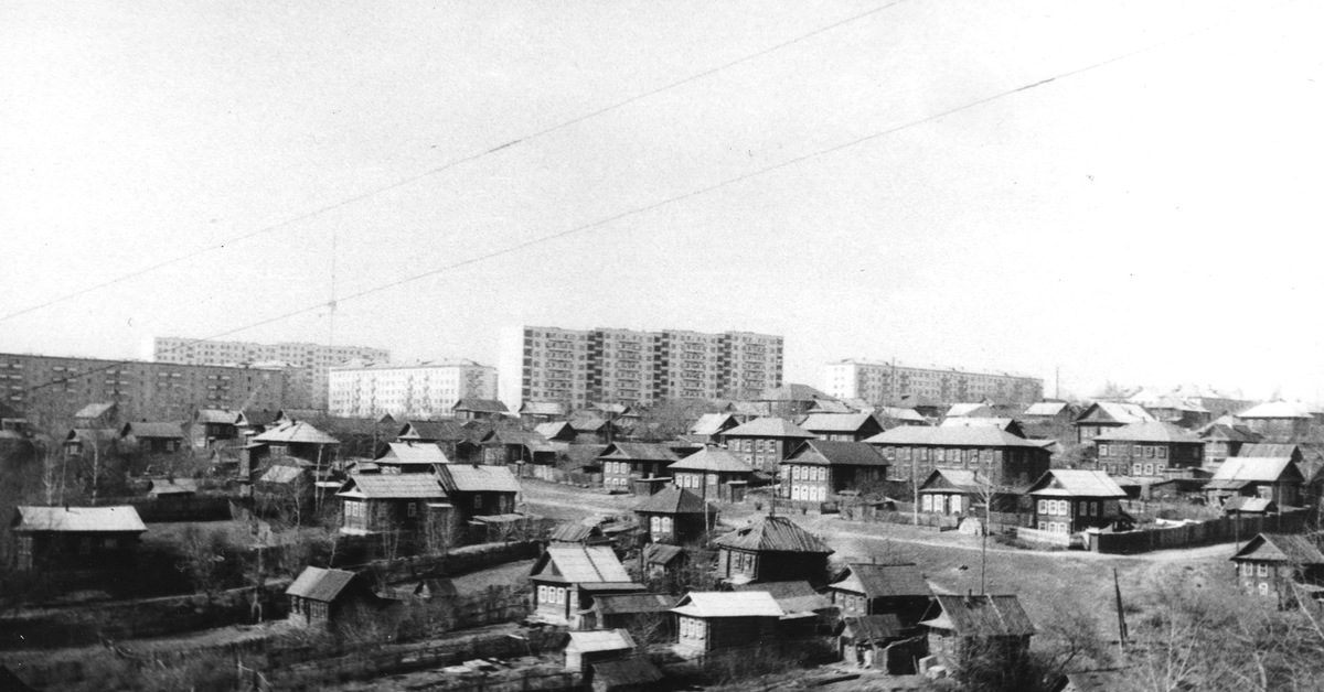 Старый ижевск фото. Ижевск 1980 набережная. Старый Ижевск улица Удмуртская. Ижевск в прошлом. Ижевск в 1900.