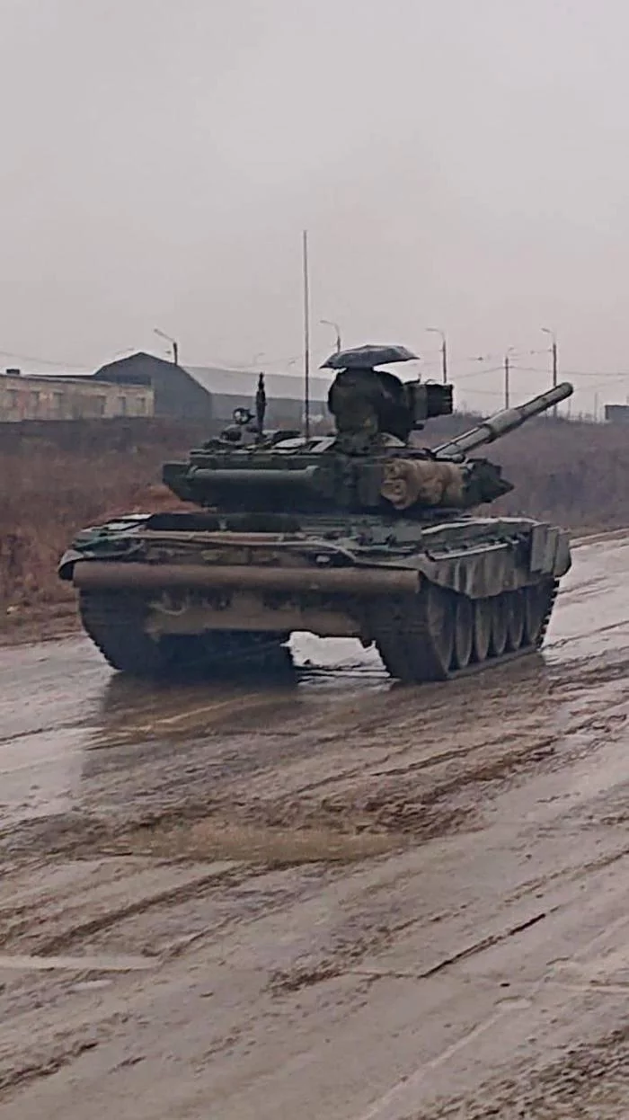 The crew is under reliable additional protection! - Weapon, Tanks, Umbrella
