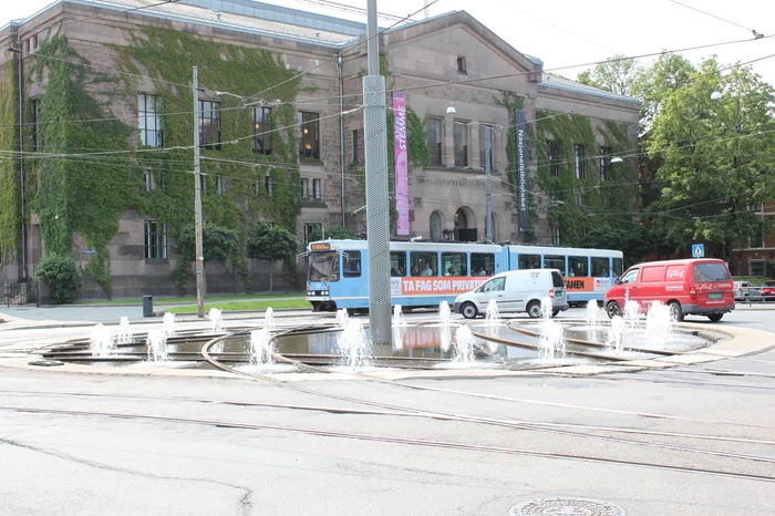 Tram fountain in Oslo - My, Tram rails, Tram, Fountain, Norway, Oslo