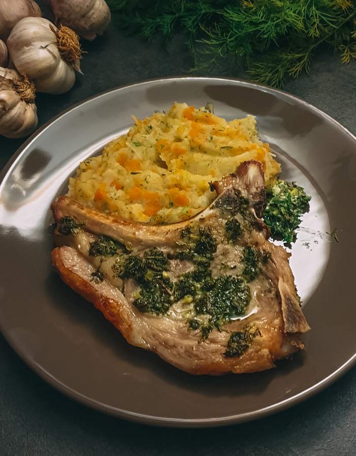 Rack of veal with root vegetable puree and green butter - My, Cooking, Recipe, Puree, Meat, Food, Yummy, Longpost