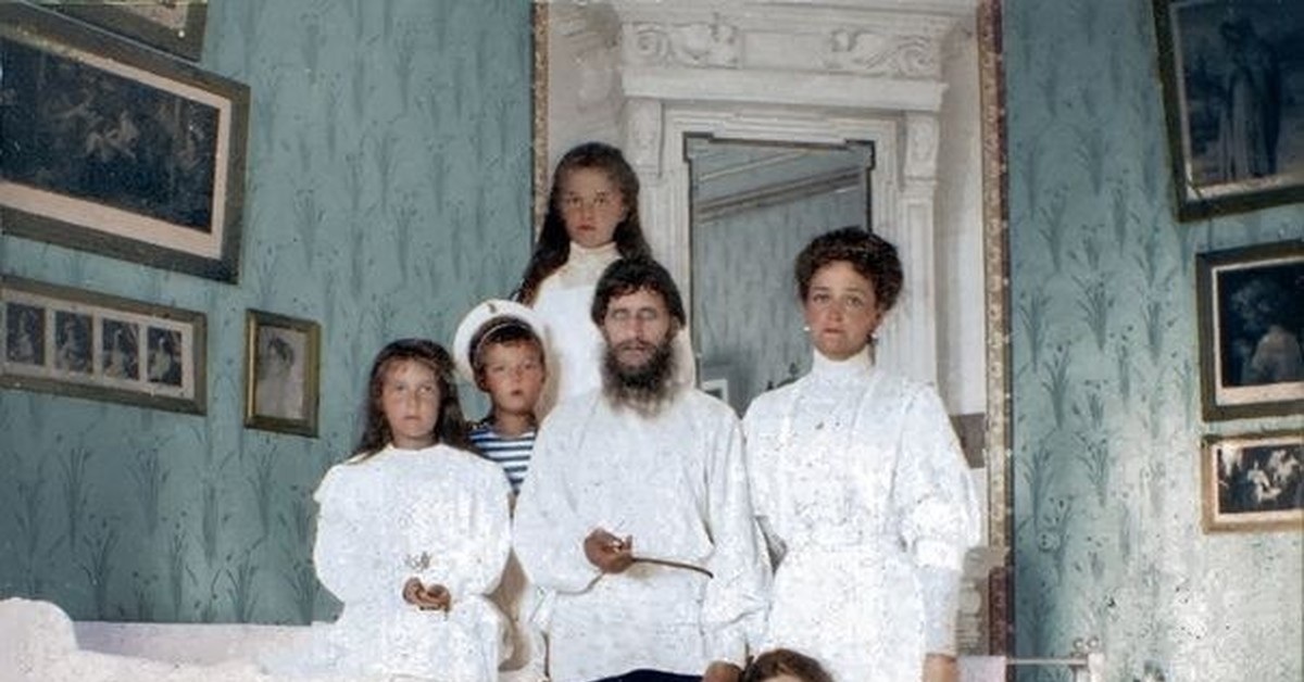 Фото распутина григория и царской семьи