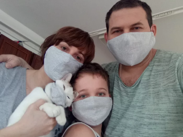 Everyone is wearing masks! - My, Coronavirus, Mask, cat, Quarantine