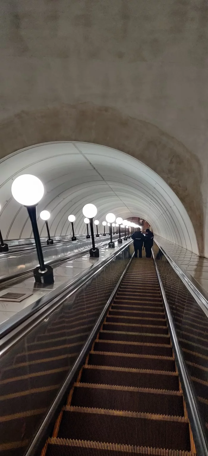 Mayakovskaya - My, Metro, Emptiness, No one is there, Question, Longpost, Moscow