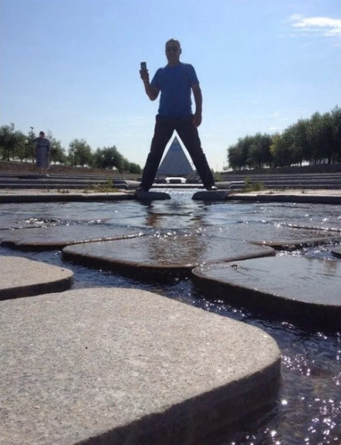 When my uncle asked me to take a photo in front of the Pyramid - My, Kazakhstan, Pyramid, Foreshortening