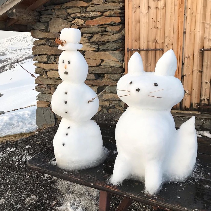Снеговик и лисовик ^.^ Снеговик, Милота, Снежные фигуры