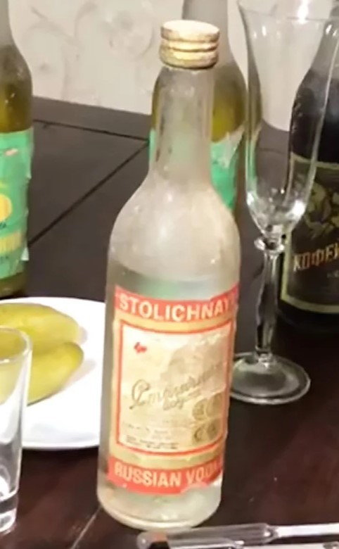 Stolichnaya vodka 1983. Tasting Soviet vodka from grandma's reserves - Alcohol, Vodka, Capital, the USSR, Story, Longpost, Yandex Zen