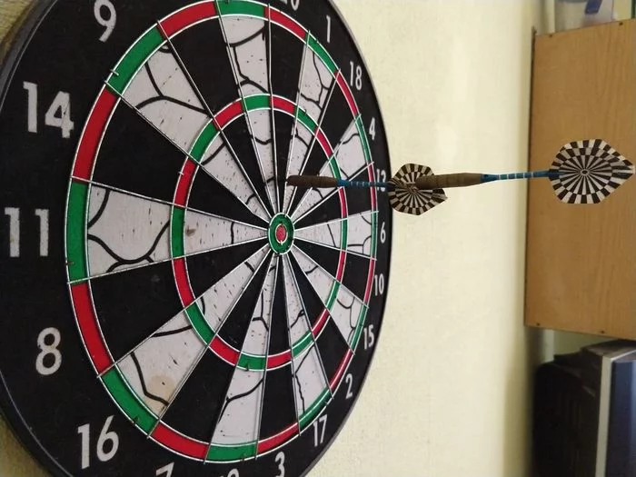 Robin Hood modern version - My, Darts, Luck, Entertainment