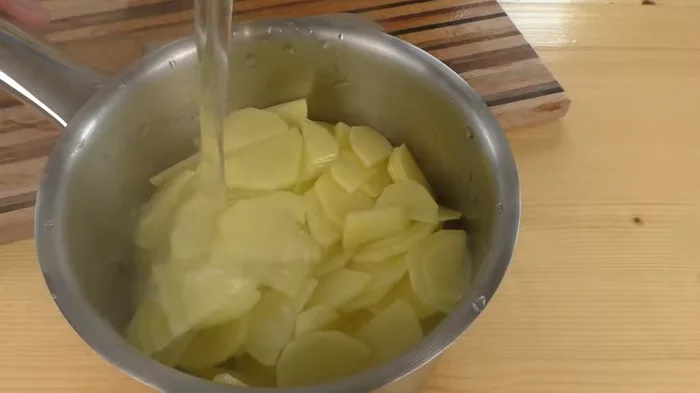 Fish pie without fussing with dough and without going fishing - My, Cooking, Recipe, Food, Pita, Pie, Other cuisine, Bakery products, Video, Longpost, Video recipe