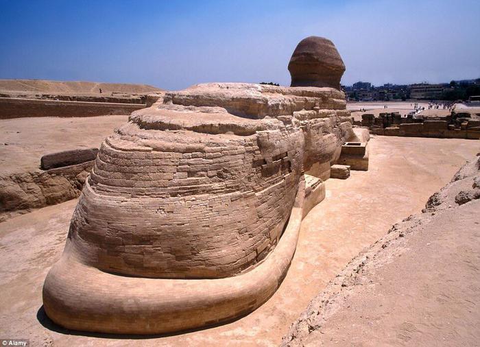 Did you know that the Great Sphinx has a tail? - Sphinx, Giza, Egypt, Ancient Egypt, Tail, The photo