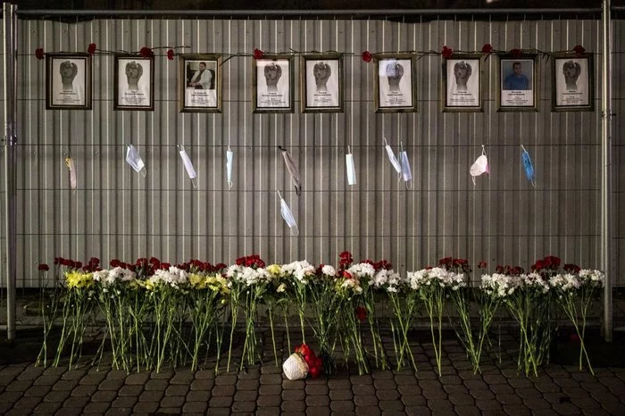 A wall in memory of doctors who died from coronavirus appeared in St. Petersburg - Coronavirus, Monument, Saint Petersburg, Quarantine, Doctors, Memory, Hospital