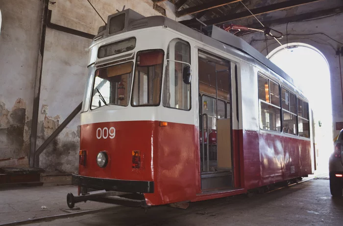 Evpatoria tram, part 2, tram depot, 2015 - My, Tram, Transport, Public transport, Evpatoria, Crimea, The photo, Depot, Longpost