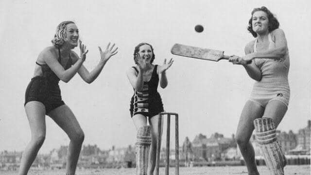 Outdoor games - Girls, Games, Sports girls, Ball, Bit, Cricket