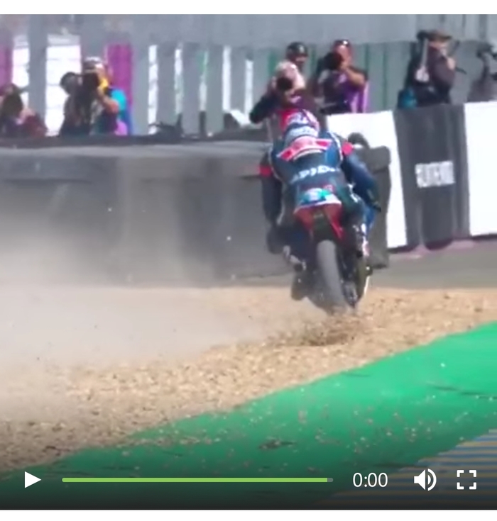 Когда устал от рекламы после видео на пикабу