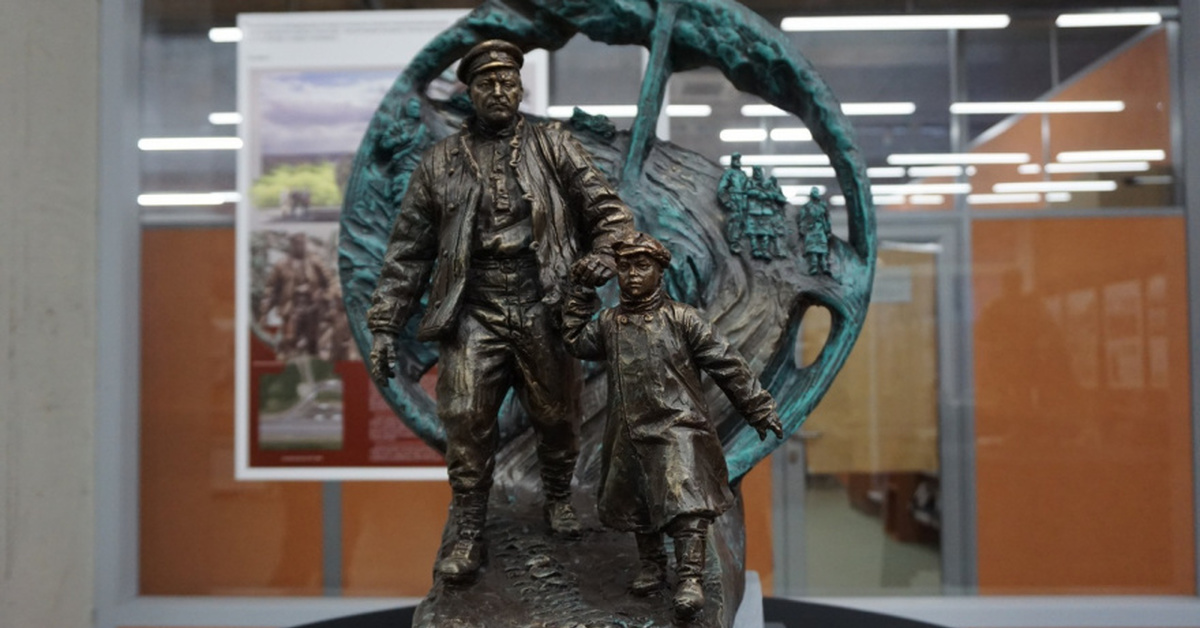 памятник рассказу судьба человека. памятник рассказу судьба человека. памятник героям рассказа шолохова судьба человека в урюпинске. памятник героям рассказа шолохова судьба человека в урюпинске. памятник рассказу судьба человека.