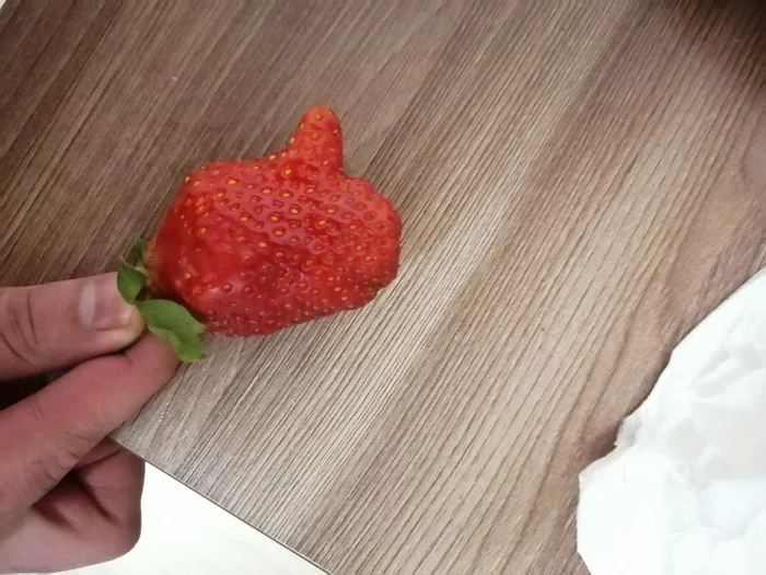 Strawberry like - My, Strawberry (plant), Like, Nature, Interesting, Berries, Form