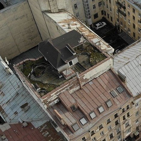 The house was hidden - Gagarinskaya 28. I wonder if there is an elevator in the house to make it more convenient to travel to the “dacha”? - Russia, Saint Petersburg, Architecture, House, Story, Longpost, TVNZ, Society