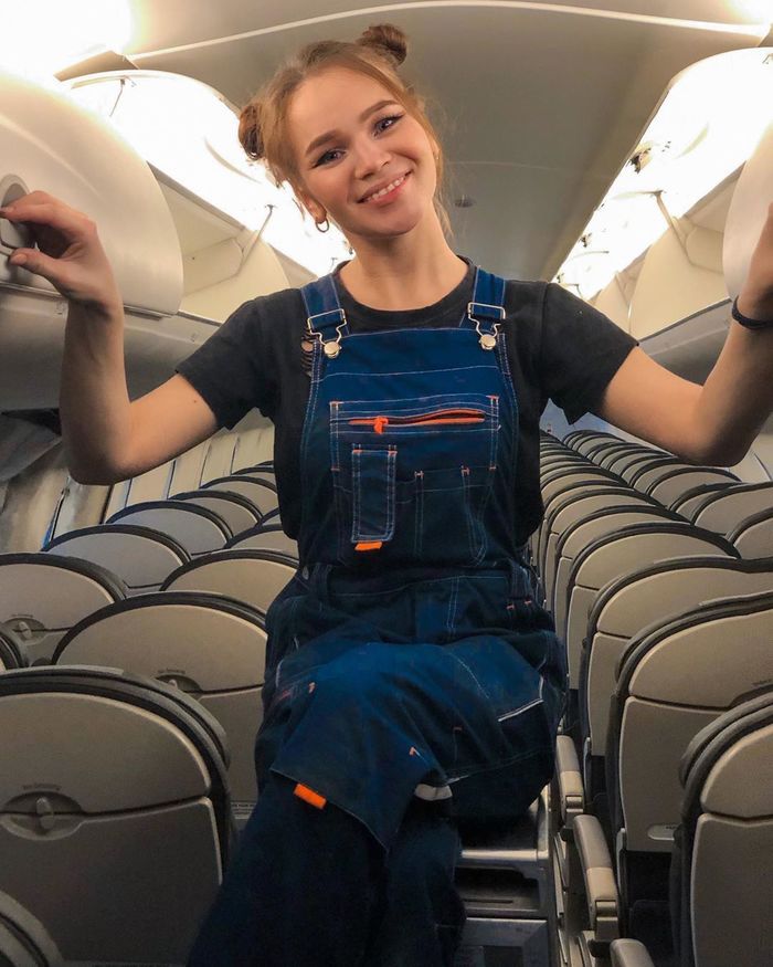 Девушка авиатехник - каково это работать в мужском коллективе? Кто такие мартышки и слоны?