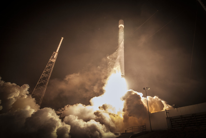   Anasis 2        Falcon 9    SpaceX, Falcon 9, , 