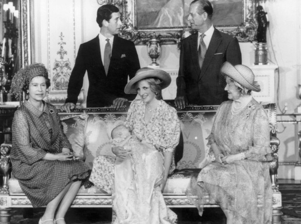 Kings can do anything! And even for love! - My, Monarchy, Great Britain, Queen Elizabeth II, Love story, Prince Philip, Longpost, England, Old photo, It Was-It Was