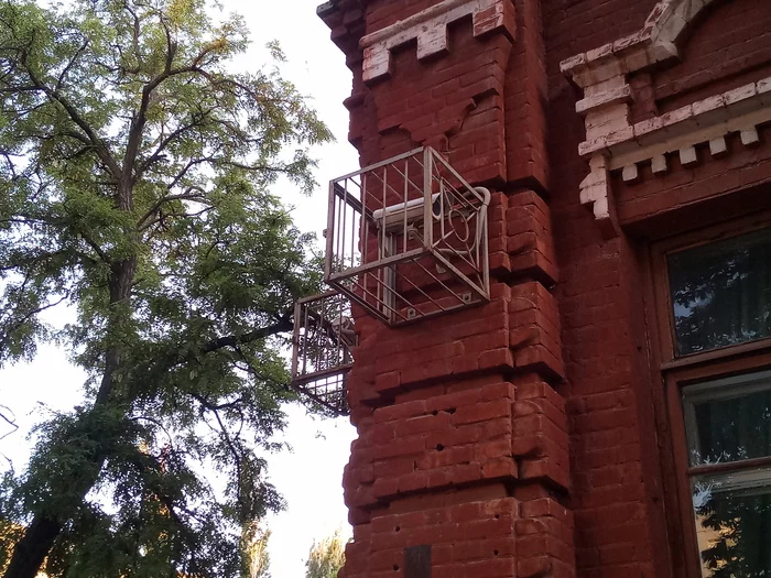 In Volgograd, fences are everywhere, even on cameras - My, Fence, Video monitoring, Volgograd, Longpost