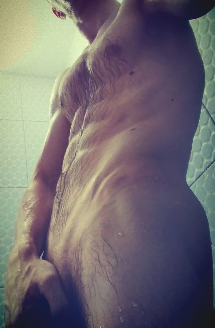 Evening shower - NSFW, My, Shower, Naked torso