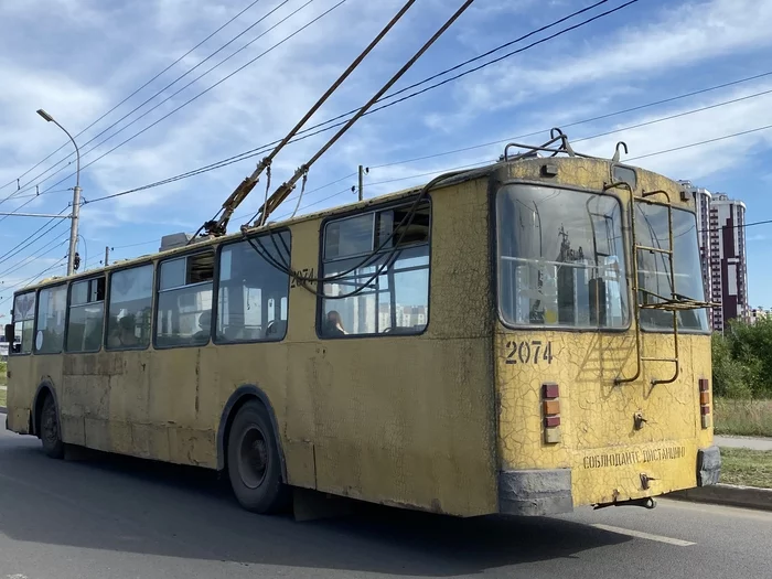 Ryazan trolleybus, straight from the post-apocalypse! - My, Trolleybus, Ryazan, Road