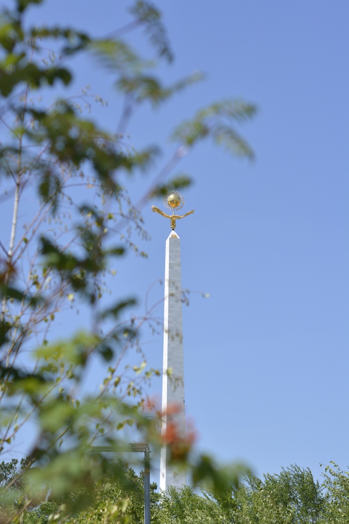 Монумент независимости в Караганде