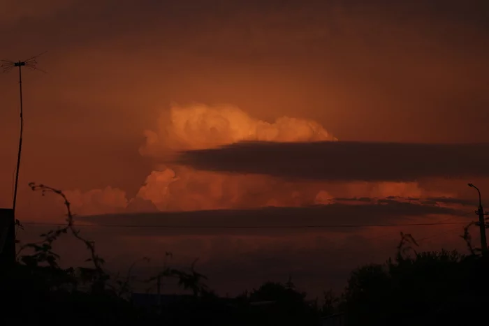 Sunset on the outskirts of Saratov - My, Saratov, Sunset, Sky, The photo