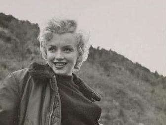 Gorgeous Marilyn. Korea - February 1954 - Marilyn Monroe, Celebrities, Photo with a celebrity, Black and white photo, US Army, Корея, 1954, Story, Longpost