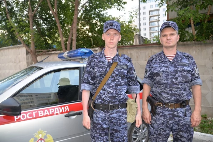 In Yekaterinburg, employees of the Russian Guard provided assistance to emergency services on a fire - My, Rosgvardia, Private security