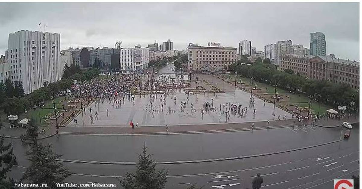 Камеры хабаровск. Хабаровск площадь Ленина митинг. Площадь Ленина Хабаровск вид сверху. Хабаровск площадь Ленина сейчас. Хабаровск площадь Ленина 2020.