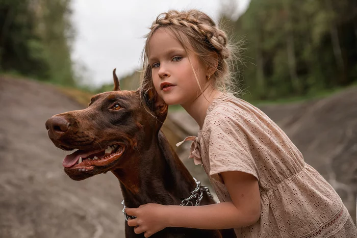 Walking with a pet. Part 2 - My, Children, Dog, Dogs and people, Pets, Nature, The photo, Girl, Doberman, Longpost