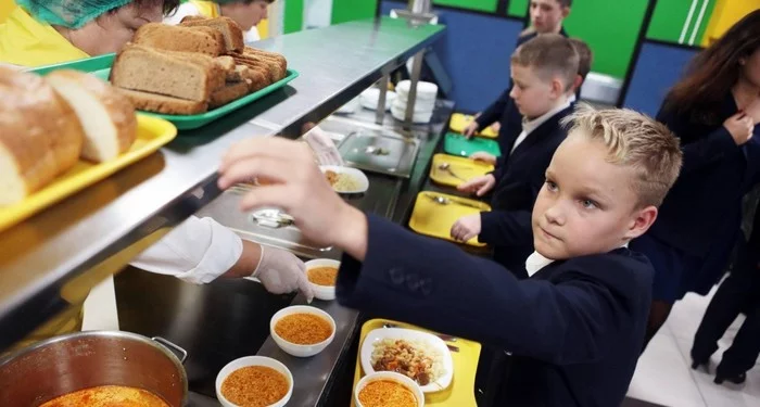 From September 1, primary school students will have free meals in schools - Children, School, Ugra